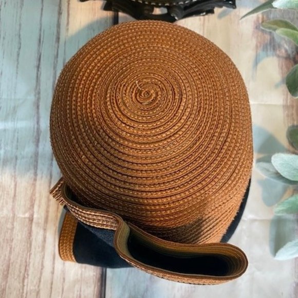 CoCo Women’s Cloche Hat with Side Flower Fan Brown Party Church - Picture 4 of 5